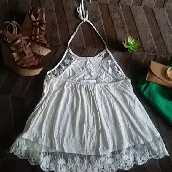 Ivory Lace Halter Top - Picture 4 of 4